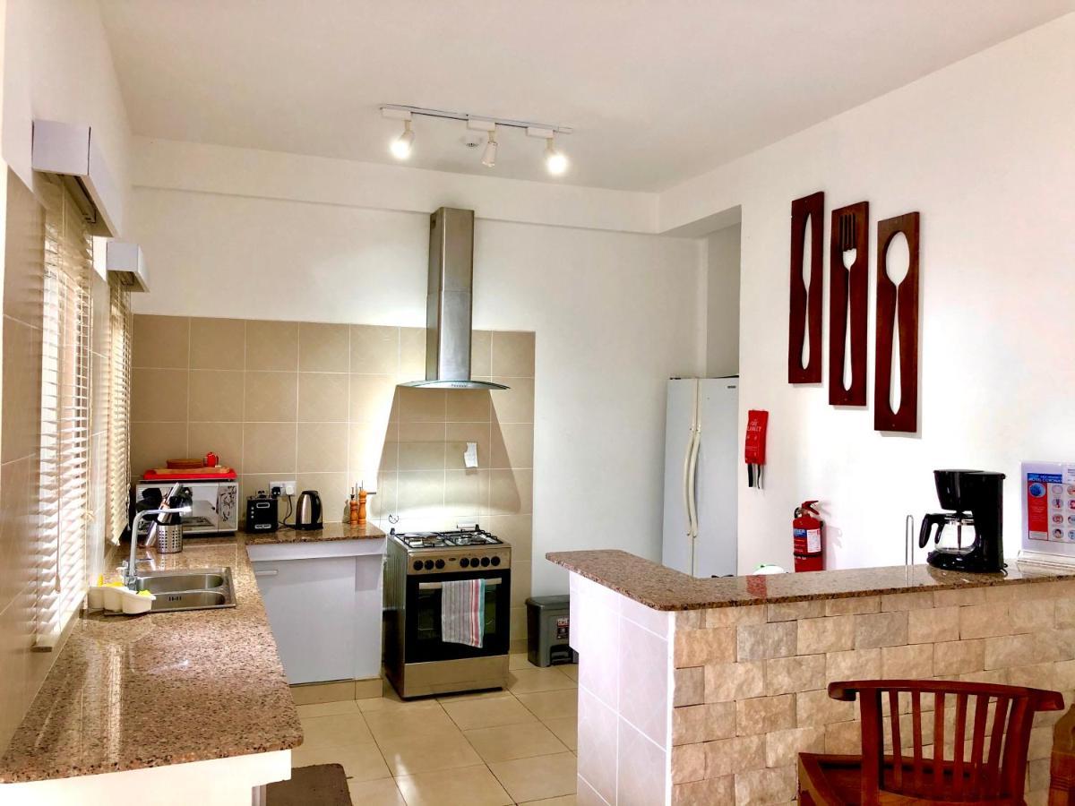 Aparthotel Tropical Hideaway Beau Vallon  Exterior foto