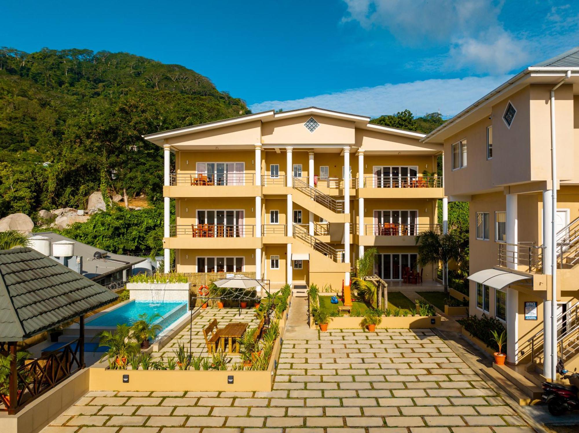 Aparthotel Tropical Hideaway Beau Vallon  Exterior foto