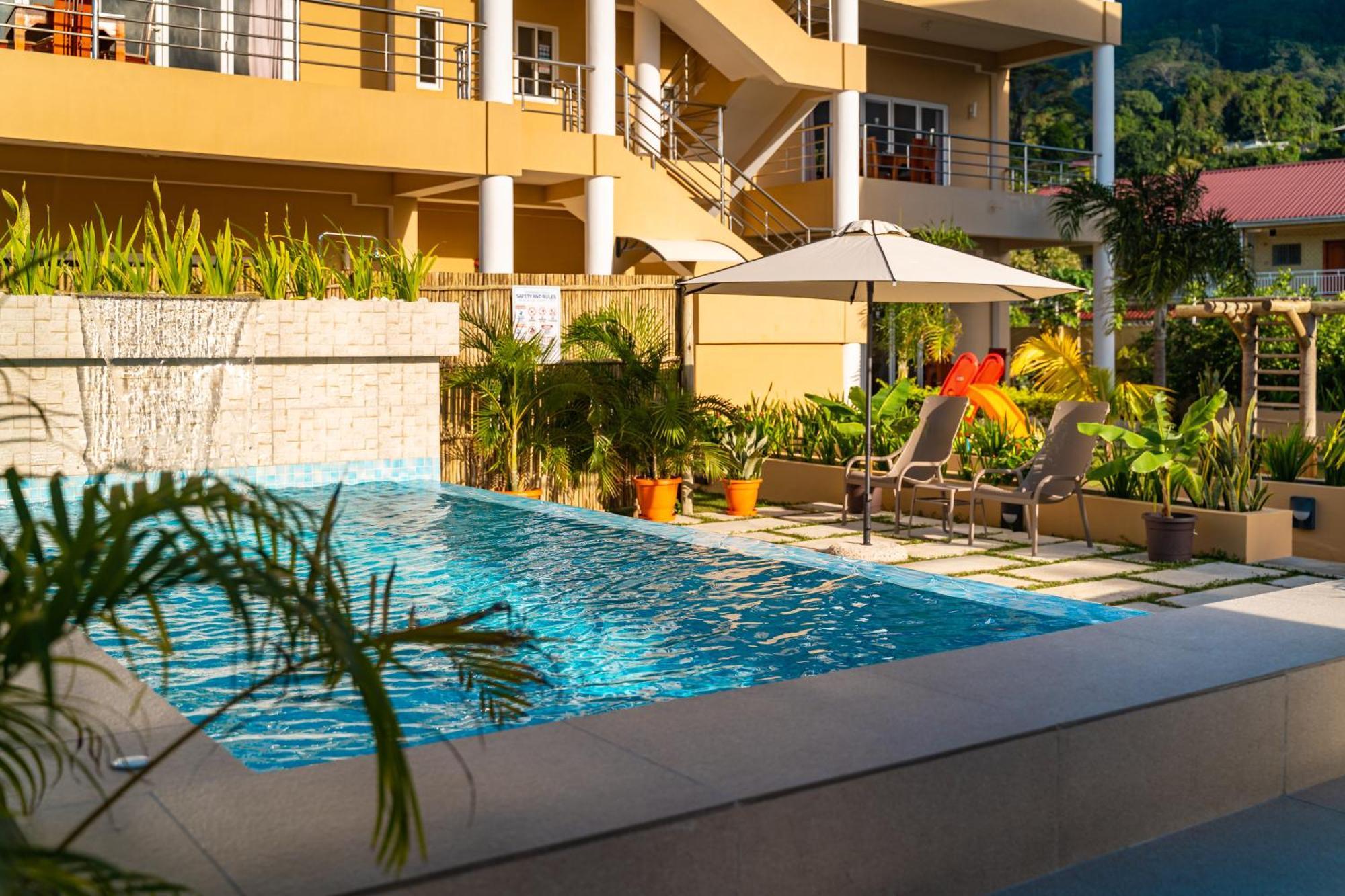 Aparthotel Tropical Hideaway Beau Vallon  Exterior foto