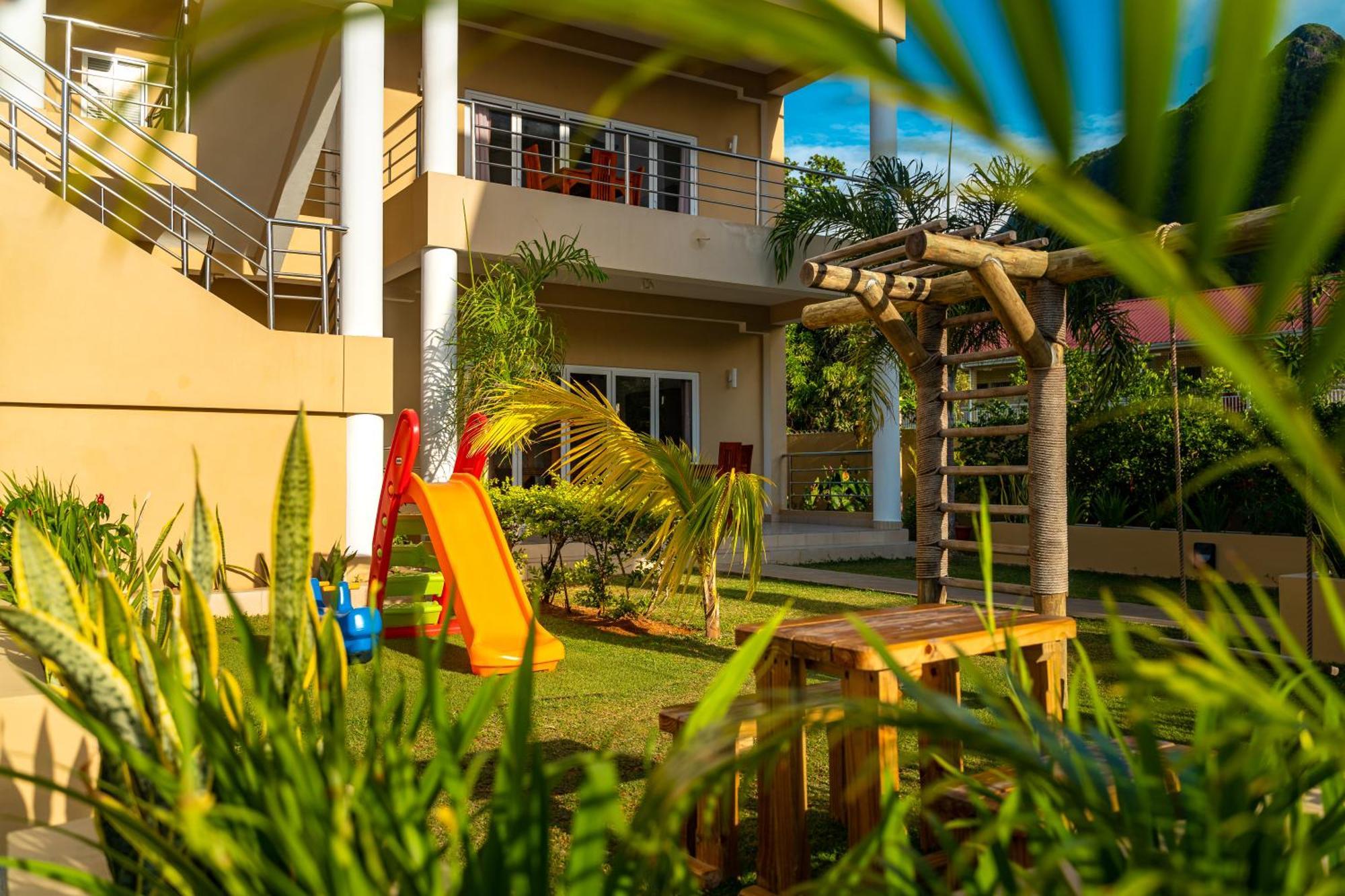 Aparthotel Tropical Hideaway Beau Vallon  Exterior foto